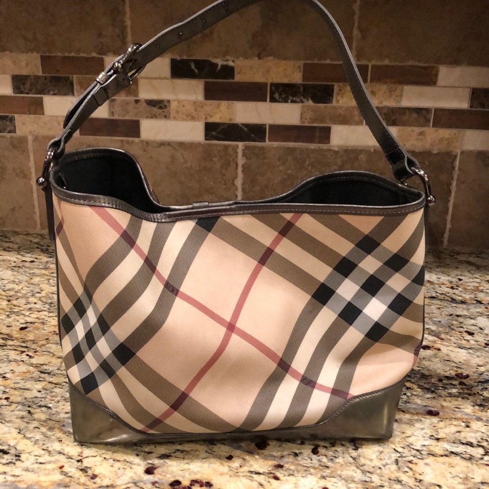 AUTHENTIC BURBERRY TOTE